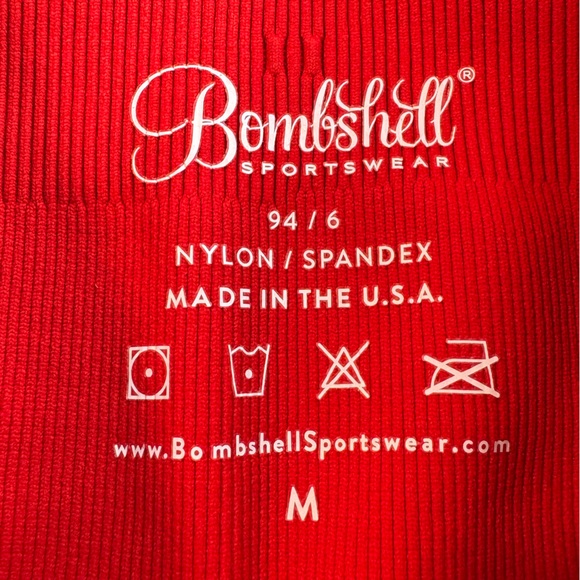 NWOT Bombshell Sportwear Seamless Legging Red Size Medium
